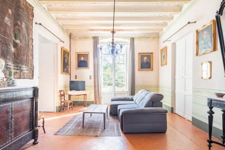 Can Rovira - Stunning Neoclassical Mansion, Just 20 Min Drive From Barcelona City Center, Ideal For Groups And Families Alella Exterior foto