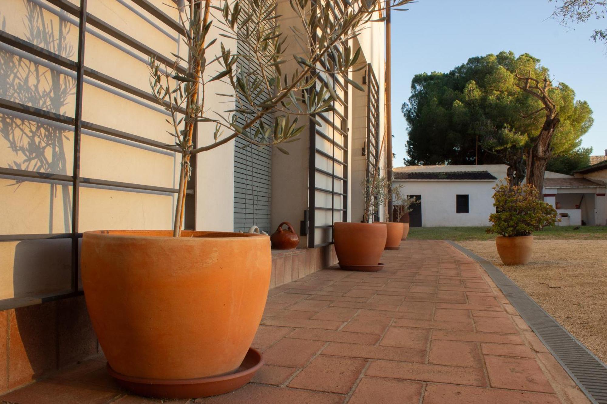 Can Rovira - Stunning Neoclassical Mansion, Just 20 Min Drive From Barcelona City Center, Ideal For Groups And Families Alella Exterior foto